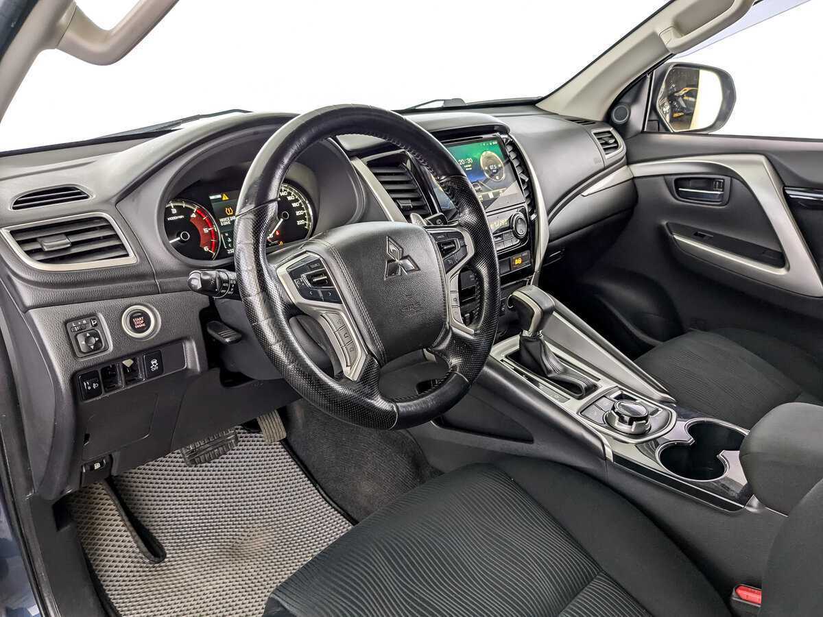 Mitsubishi Pajero Sport 2019 года с пробегом. Фото: #13