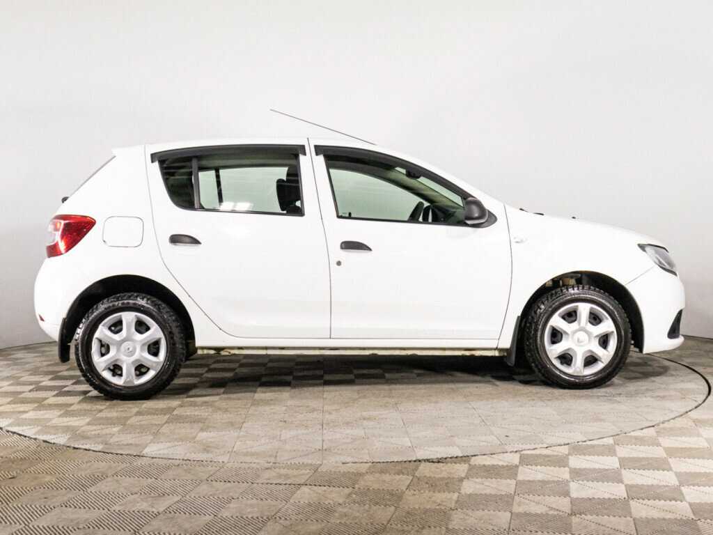 Renault Sandero 2016 года с пробегом. Фото: #3