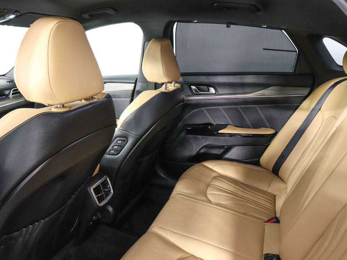 Kia K5 2022 года с пробегом. Фото: #11