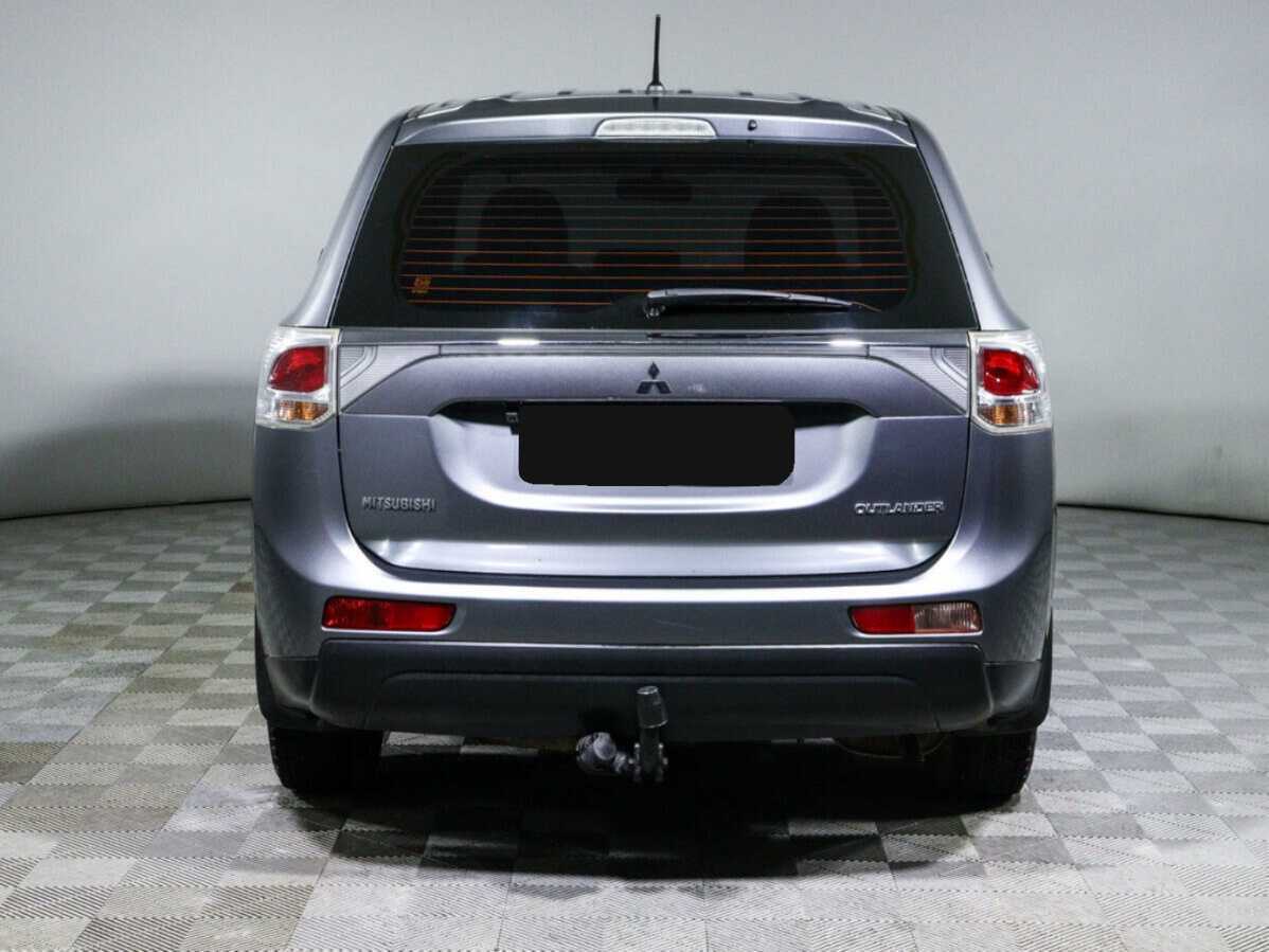Mitsubishi Outlander 2013 года с пробегом. Фото: #5