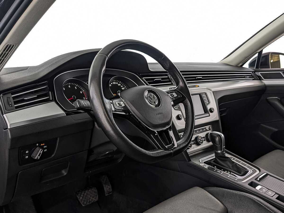 Volkswagen Passat 2016 года с пробегом. Фото: #15