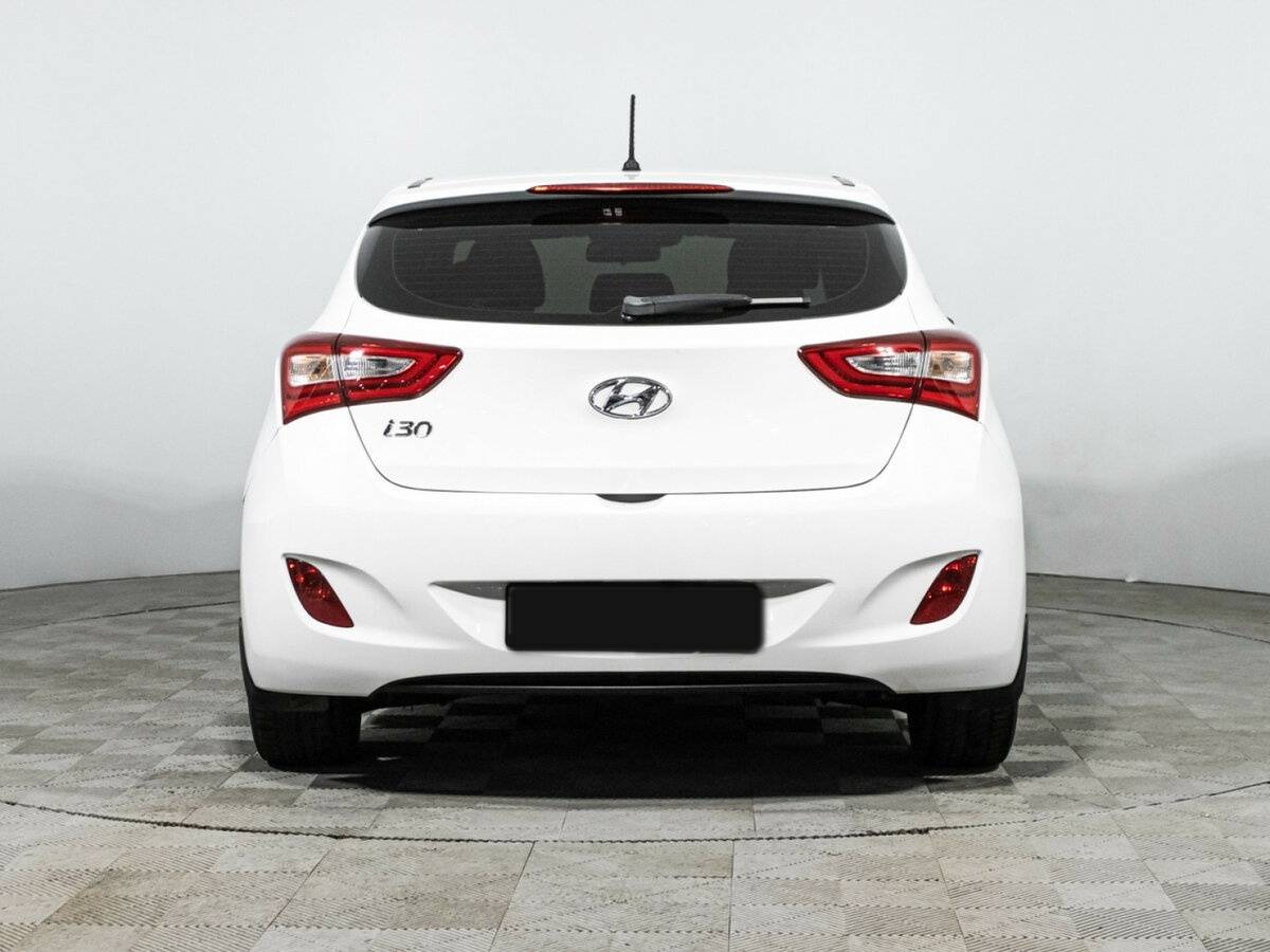 Hyundai i30 2015 года с пробегом. Фото: #5