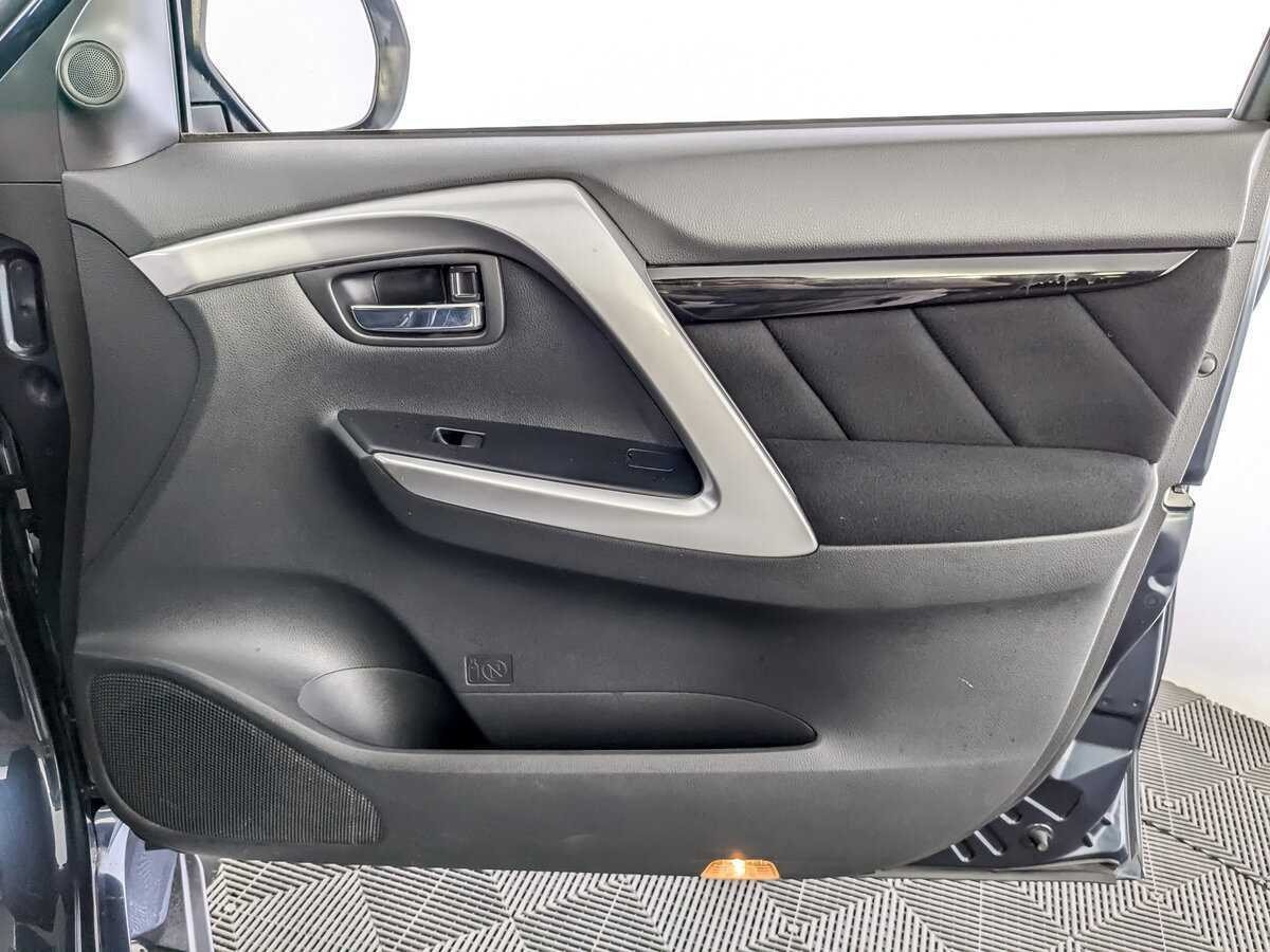 Mitsubishi Pajero Sport 2019 года с пробегом. Фото: #21