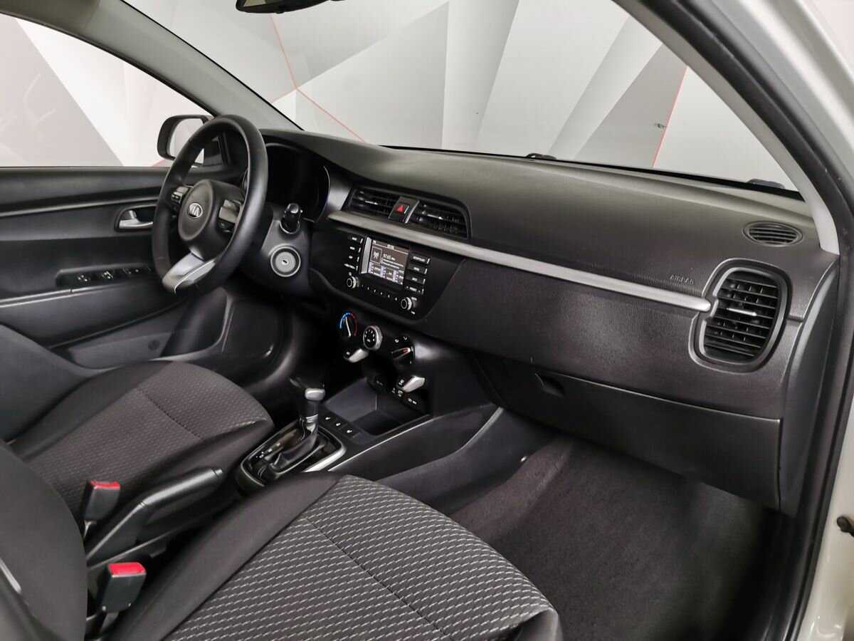 Kia Rio 2018 года с пробегом. Фото: #8