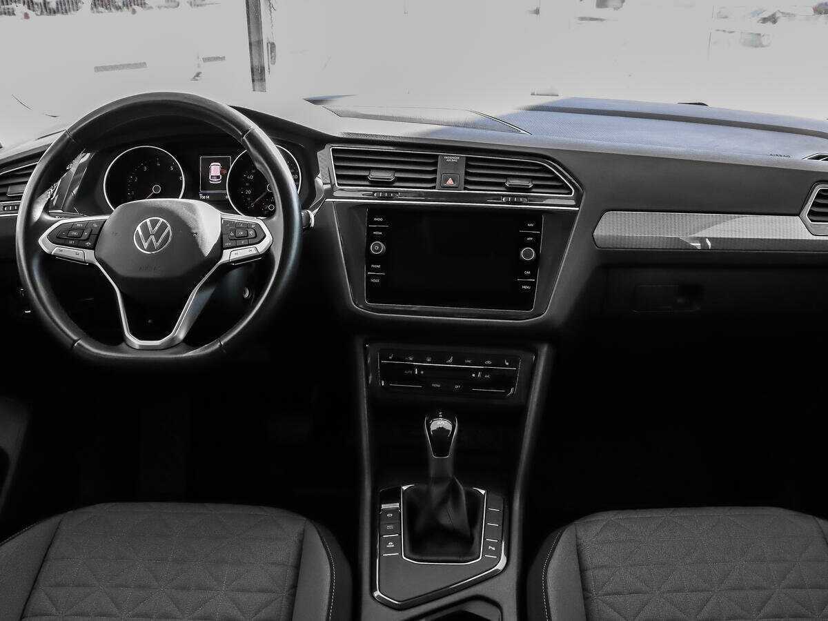 Volkswagen Tiguan 2021 года с пробегом. Фото: #11
