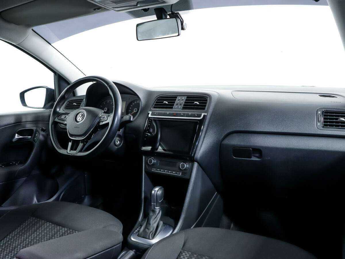 Volkswagen Polo 2015 года с пробегом. Фото: #8