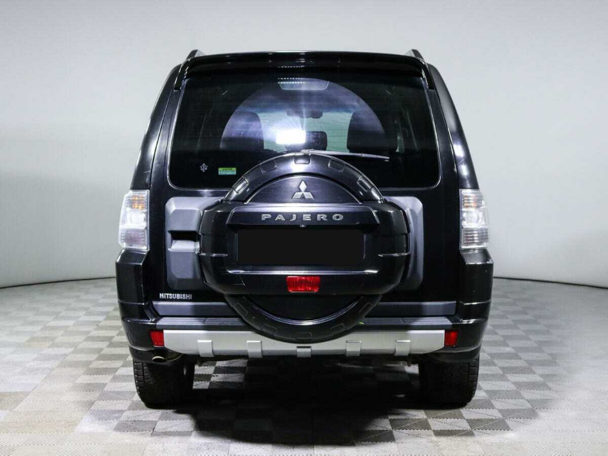 Mitsubishi Pajero 2012 года с пробегом. Фото: #4