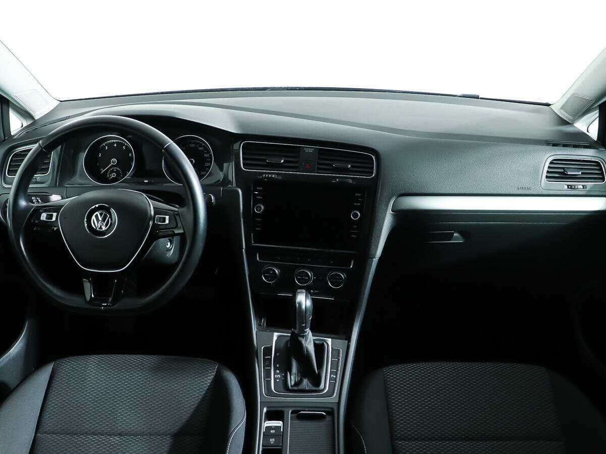 Volkswagen Golf 2018 года с пробегом. Фото: #11