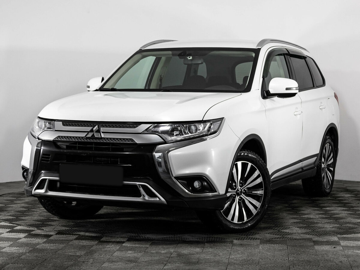 Mitsubishi Outlander 2019 года с пробегом. Посмотреть фото