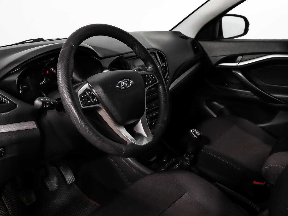 Lada (ВАЗ) Vesta 2019 года с пробегом. Фото: #8