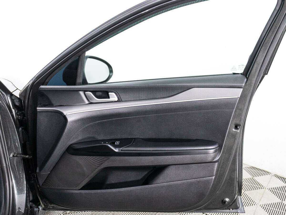 Kia K5 2021 года с пробегом. Фото: #26