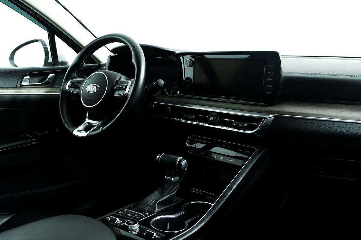 Kia K5 2021 года с пробегом. Фото: #8