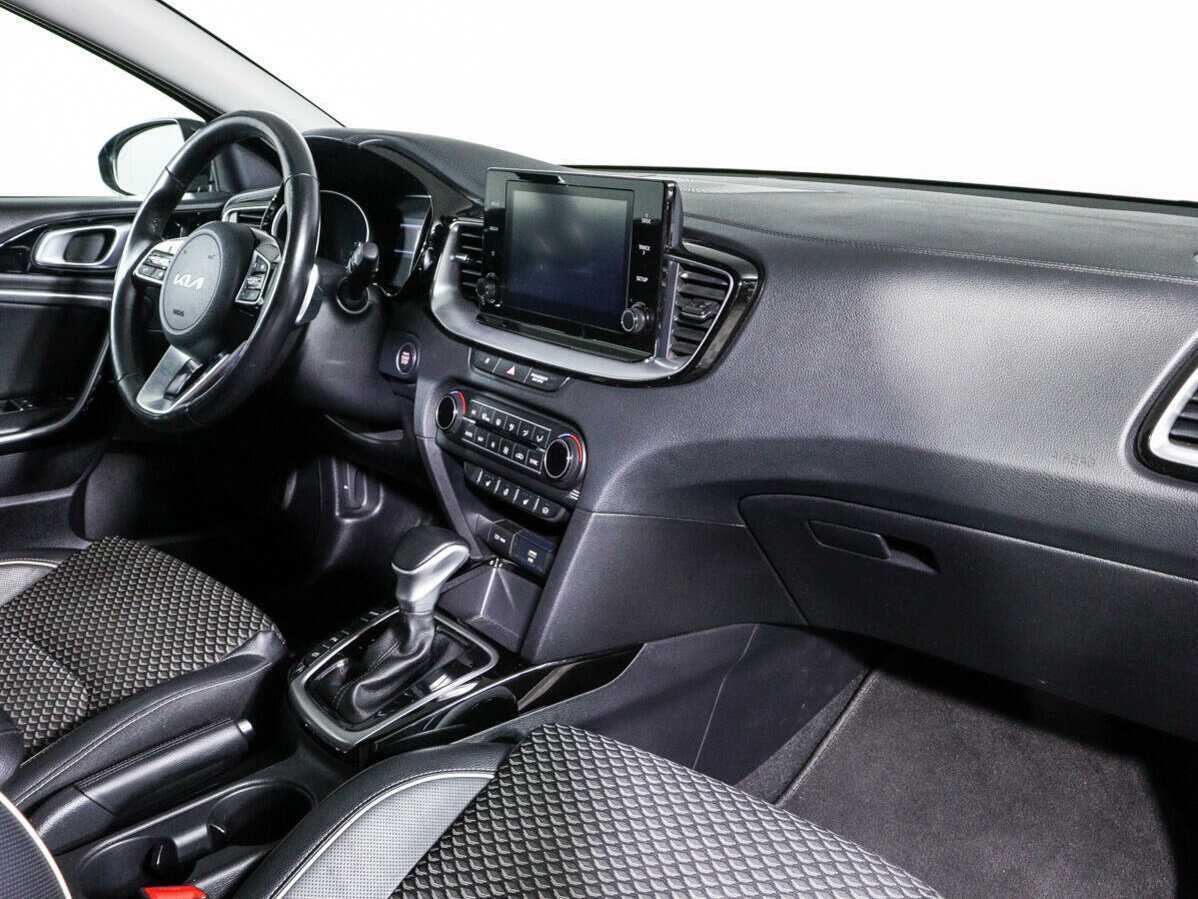 Kia Ceed 2021 года с пробегом. Фото: #8