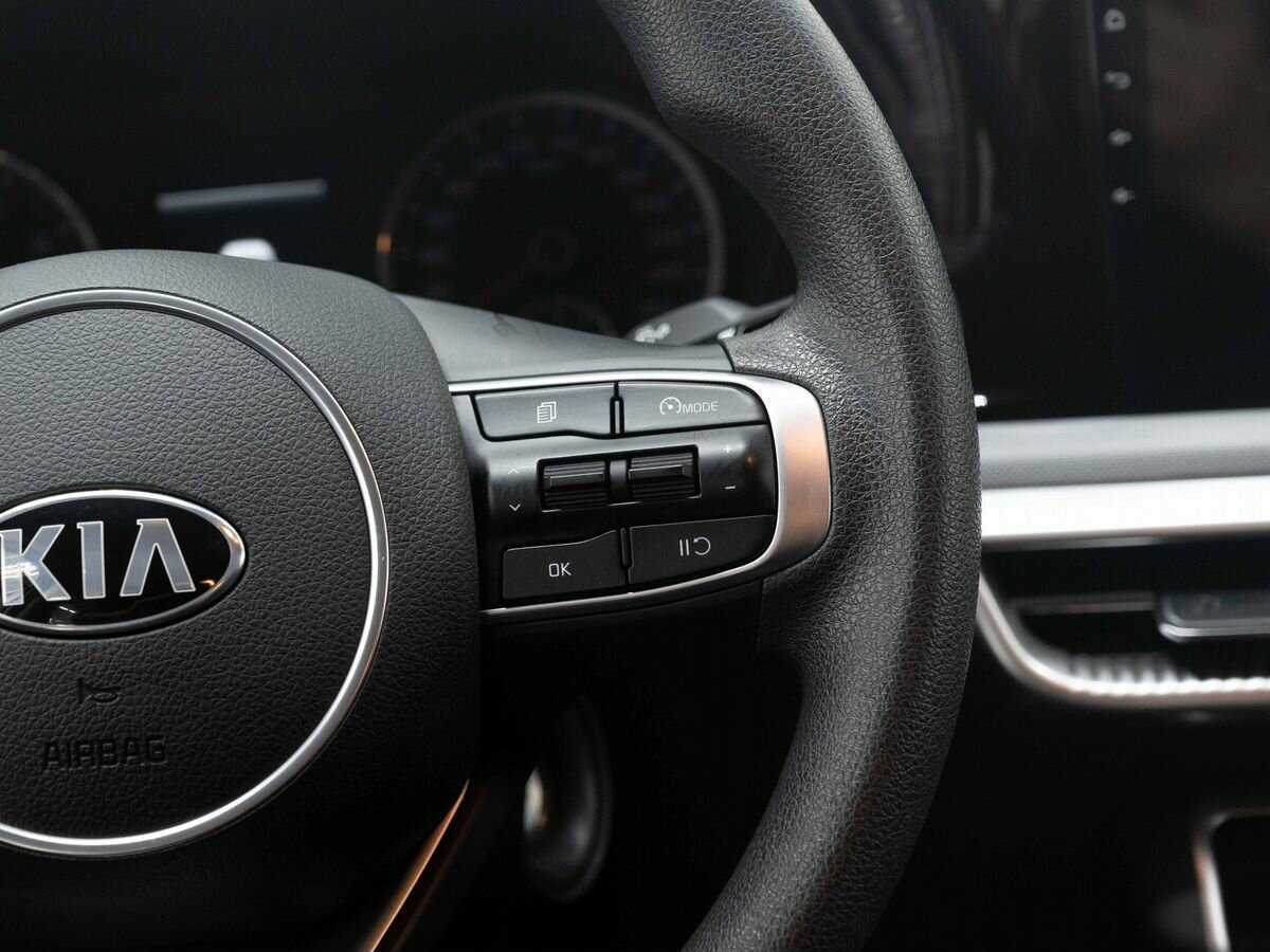 Kia K5 2021 года с пробегом. Фото: #17