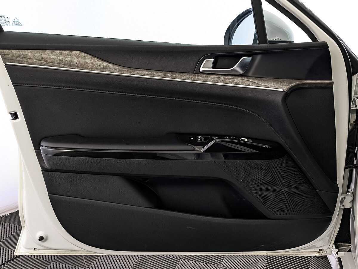 Kia K5 2021 года с пробегом. Фото: #18