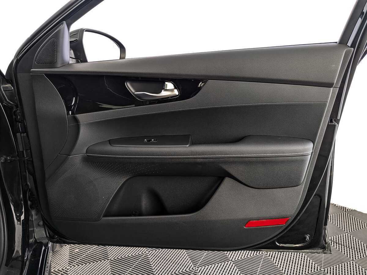 Kia Cerato 2021 года с пробегом. Фото: #19