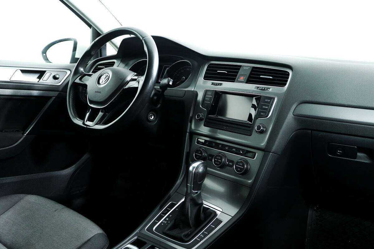 Volkswagen Golf 2013 года с пробегом. Фото: #8