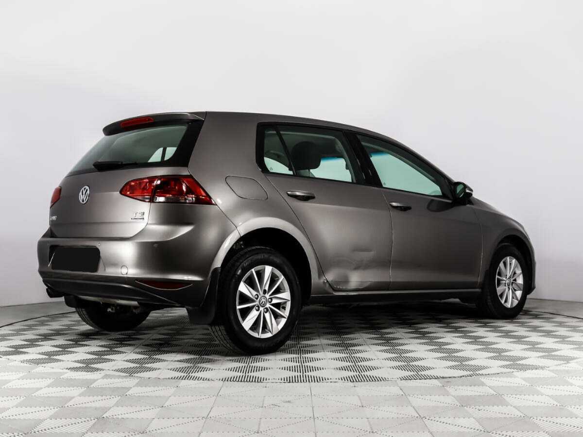 Volkswagen Golf 2013 года с пробегом. Фото: #4