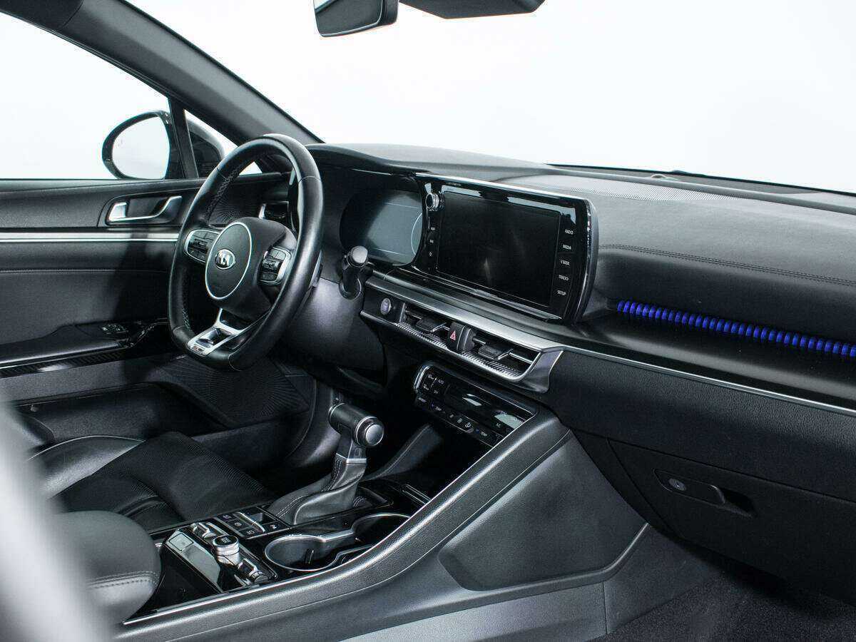 Kia K5 2021 года с пробегом. Фото: #8