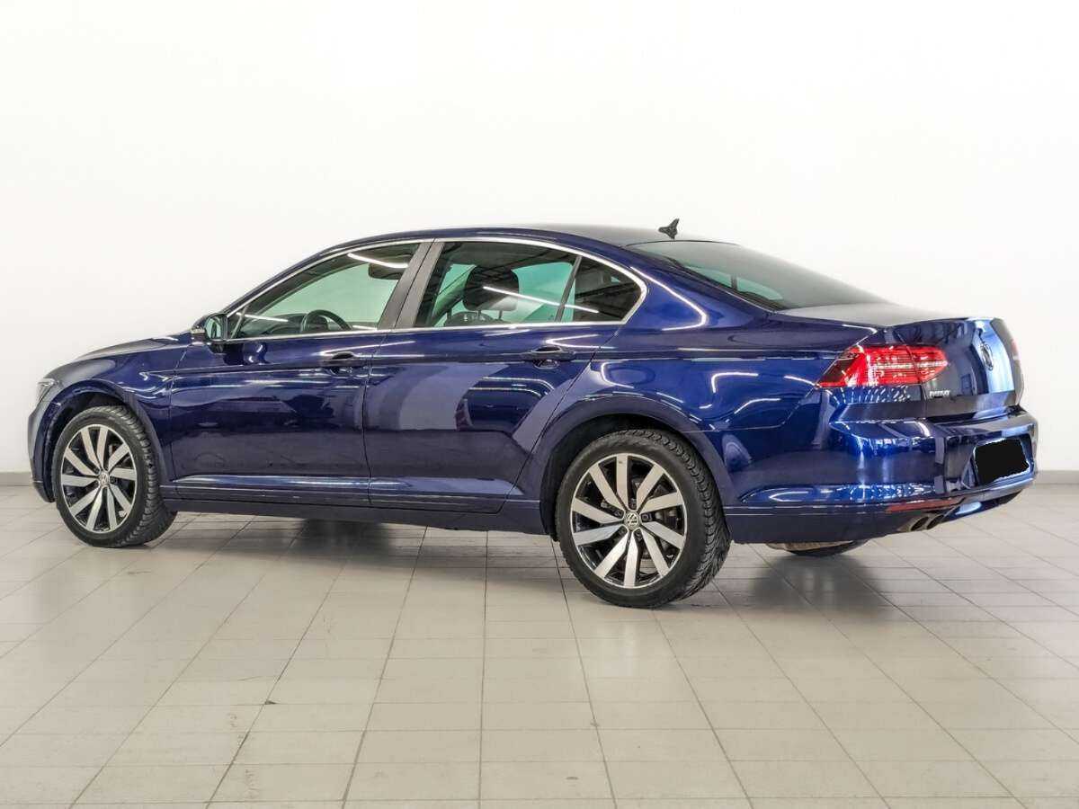 Volkswagen Passat 2019 года с пробегом. Фото: #6