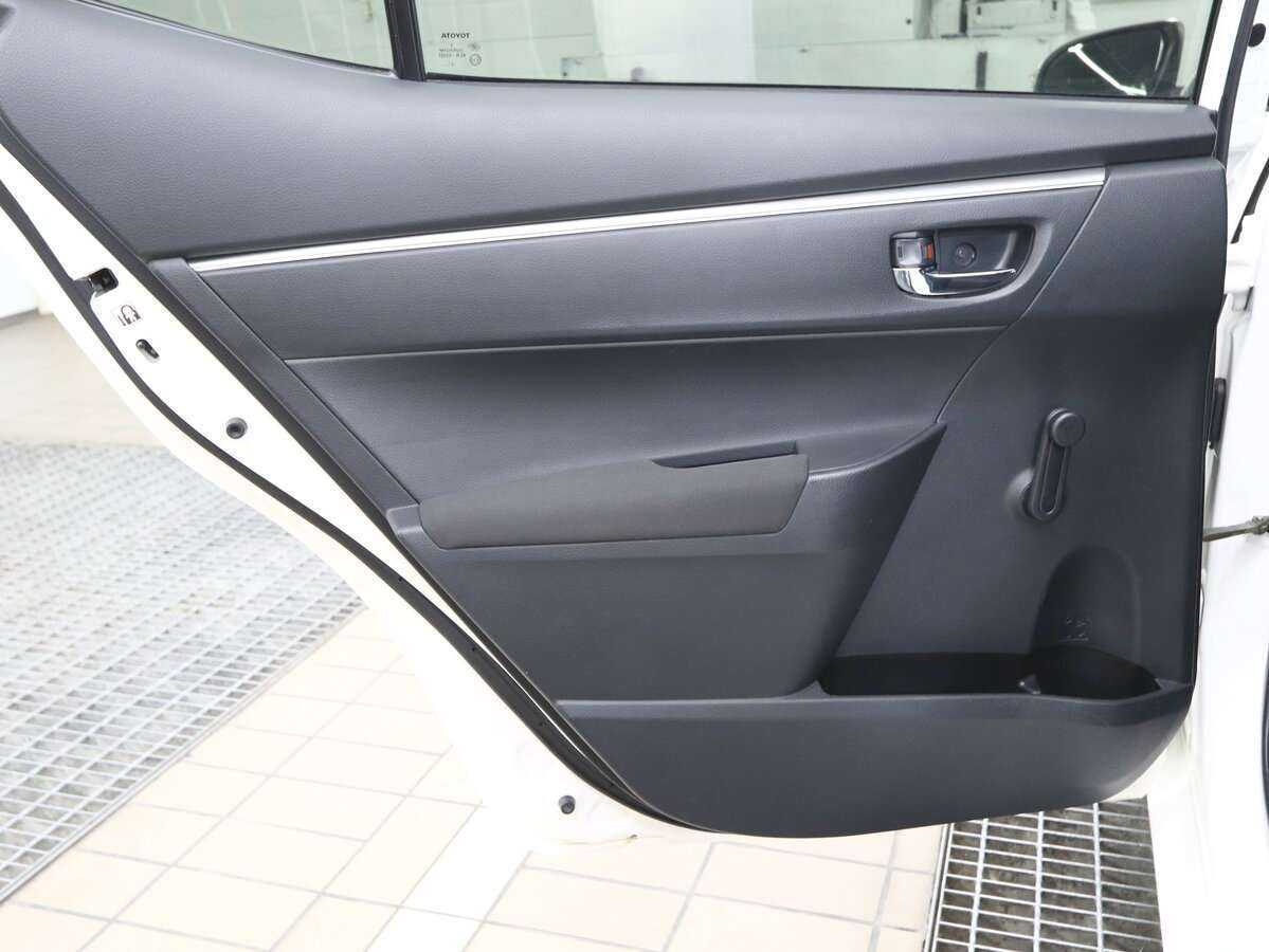 Toyota Corolla 2014 года с пробегом. Фото: #8