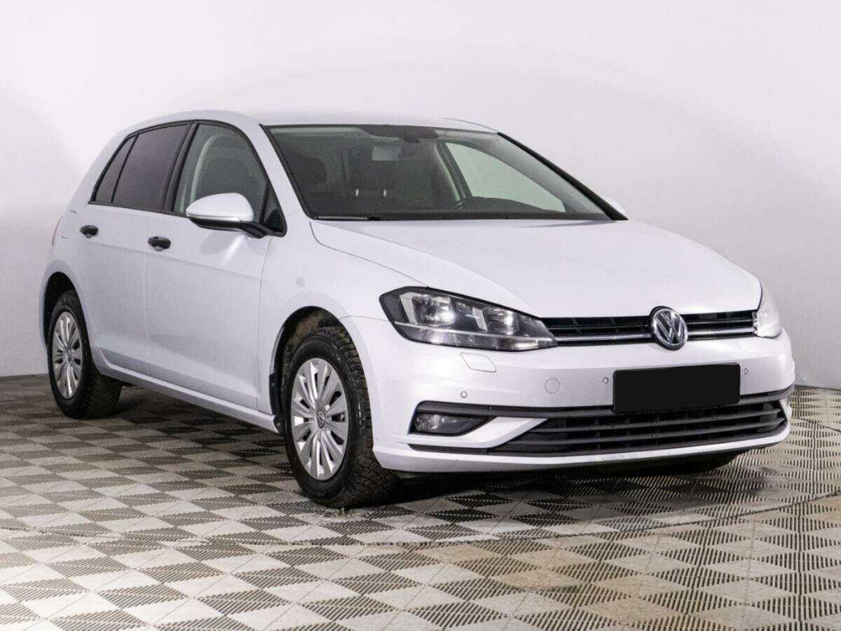 Volkswagen Golf 2018 года с пробегом. Фото: #2