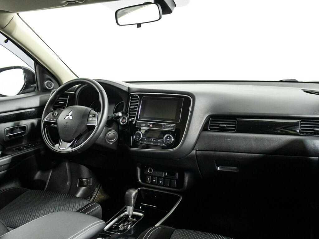 Mitsubishi Outlander 2019 года с пробегом. Фото: #5
