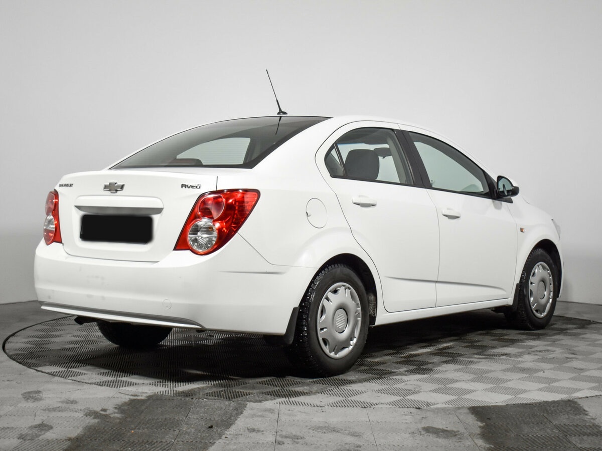 Chevrolet Aveo 2014 года с пробегом. Фото: #4