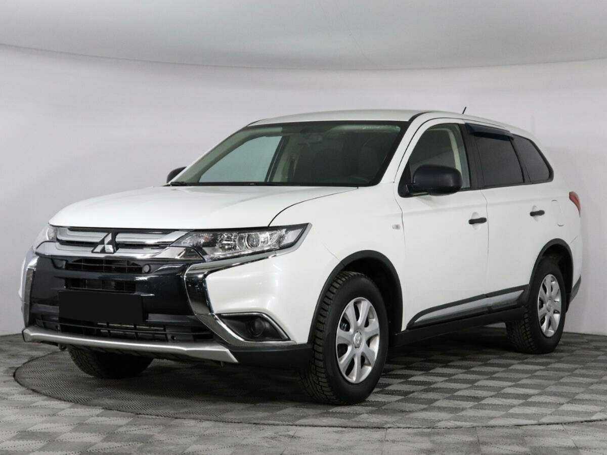 Mitsubishi Outlander 2015 года с пробегом. Фото: #0
