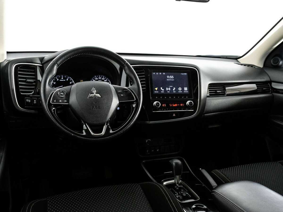 Mitsubishi Outlander 2021 года с пробегом. Фото: #8