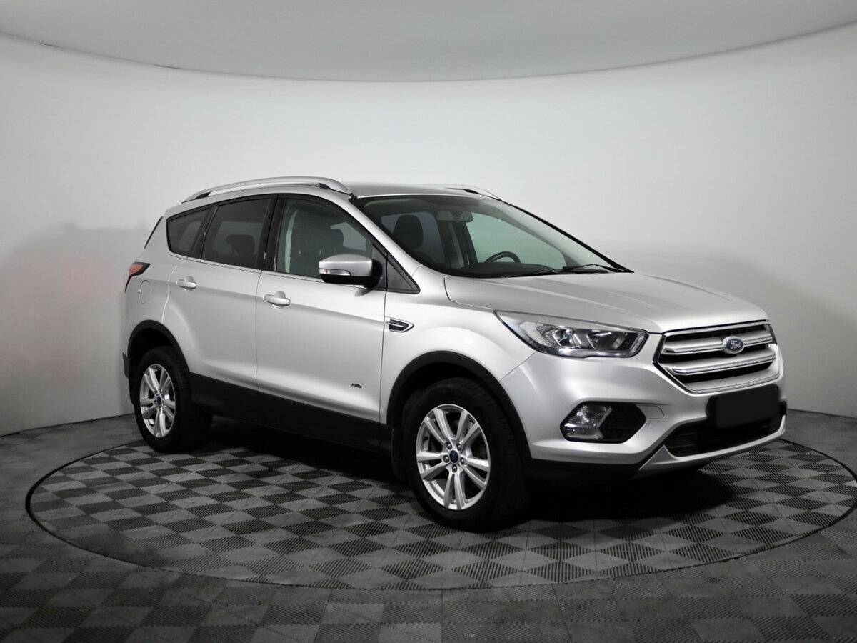 Ford Kuga 2018 года с пробегом. Фото: #2