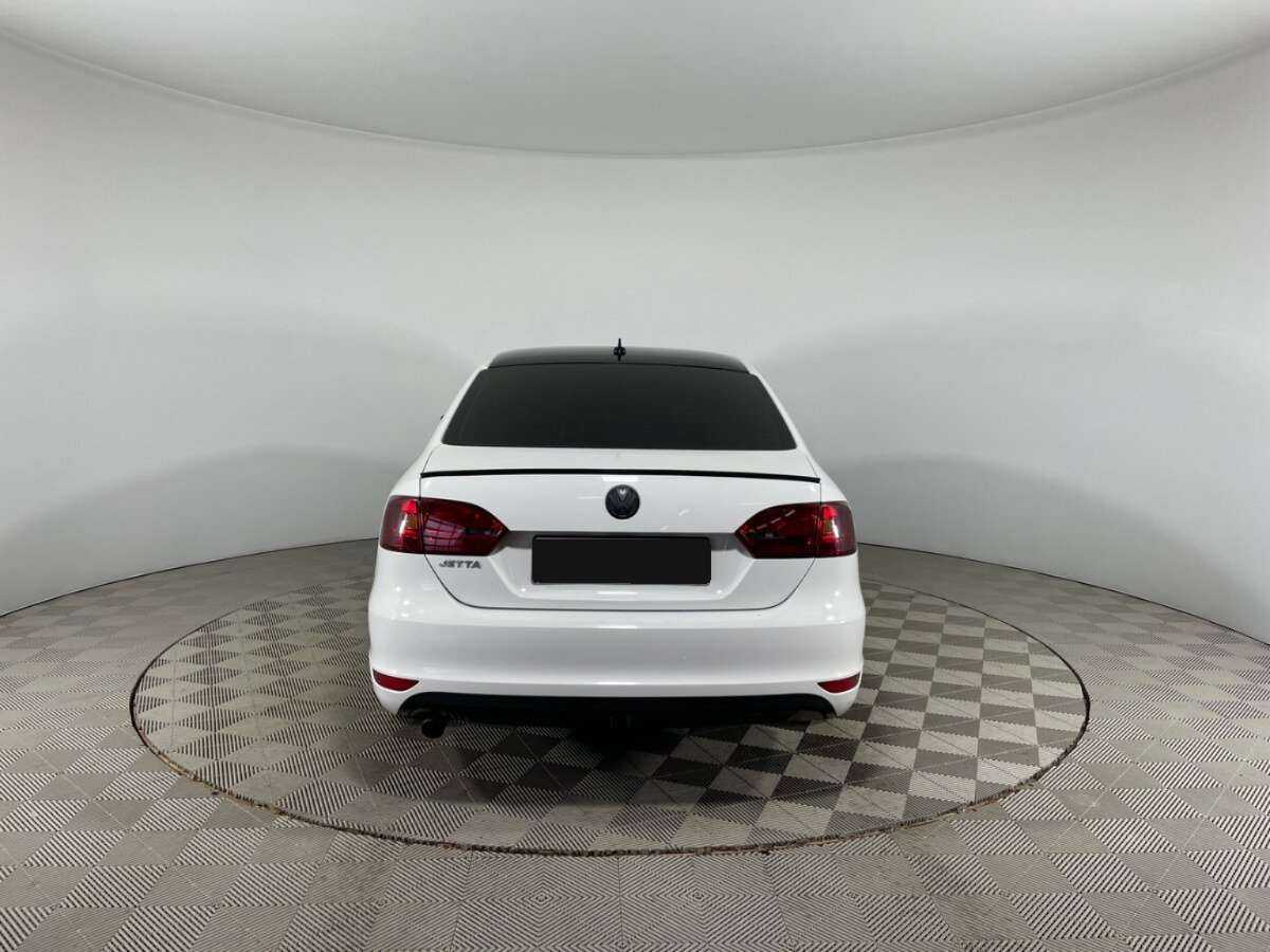 Volkswagen Jetta 2014 года с пробегом. Фото: #4
