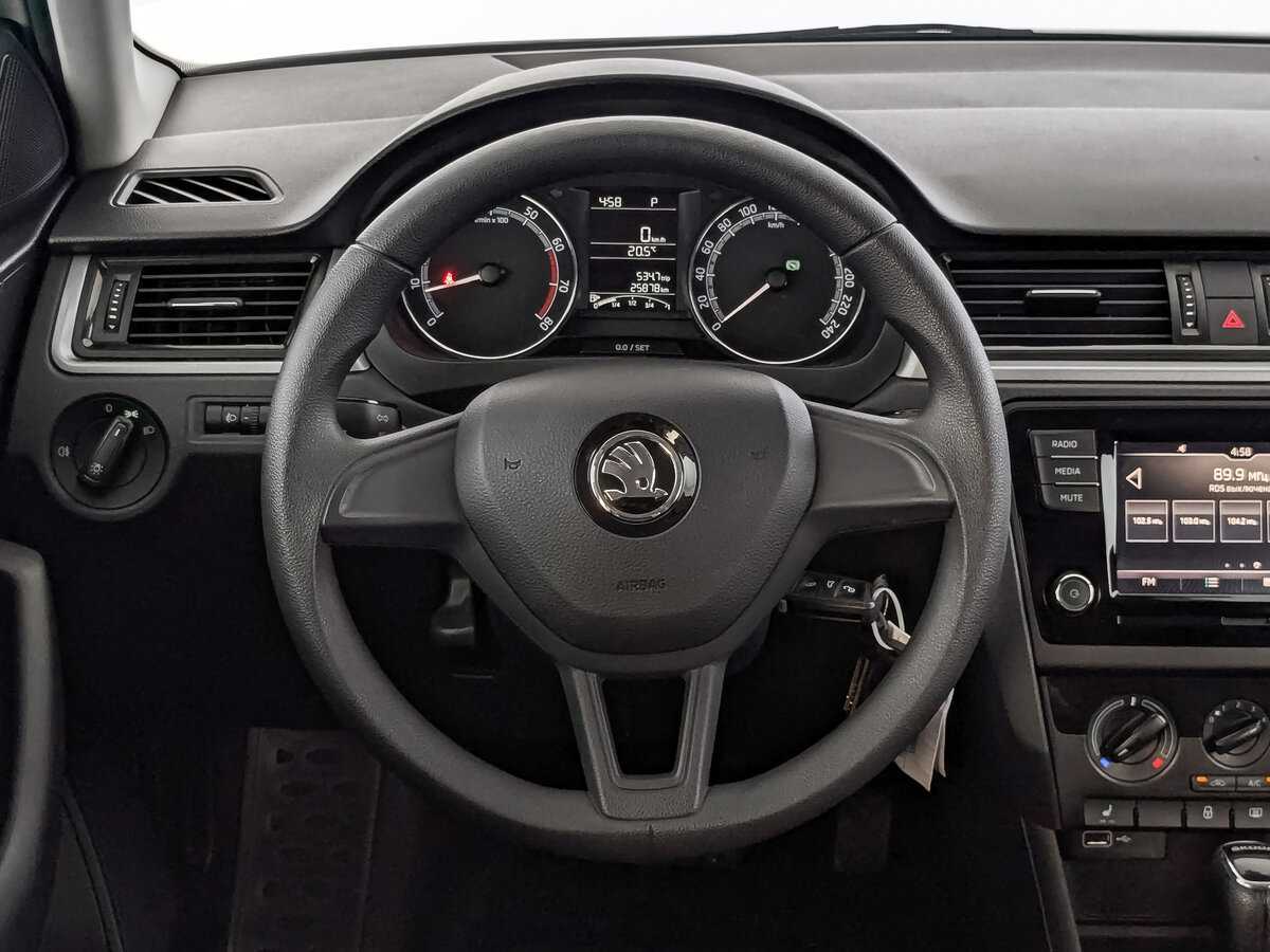 Skoda Rapid 2018 года с пробегом. Фото: #17