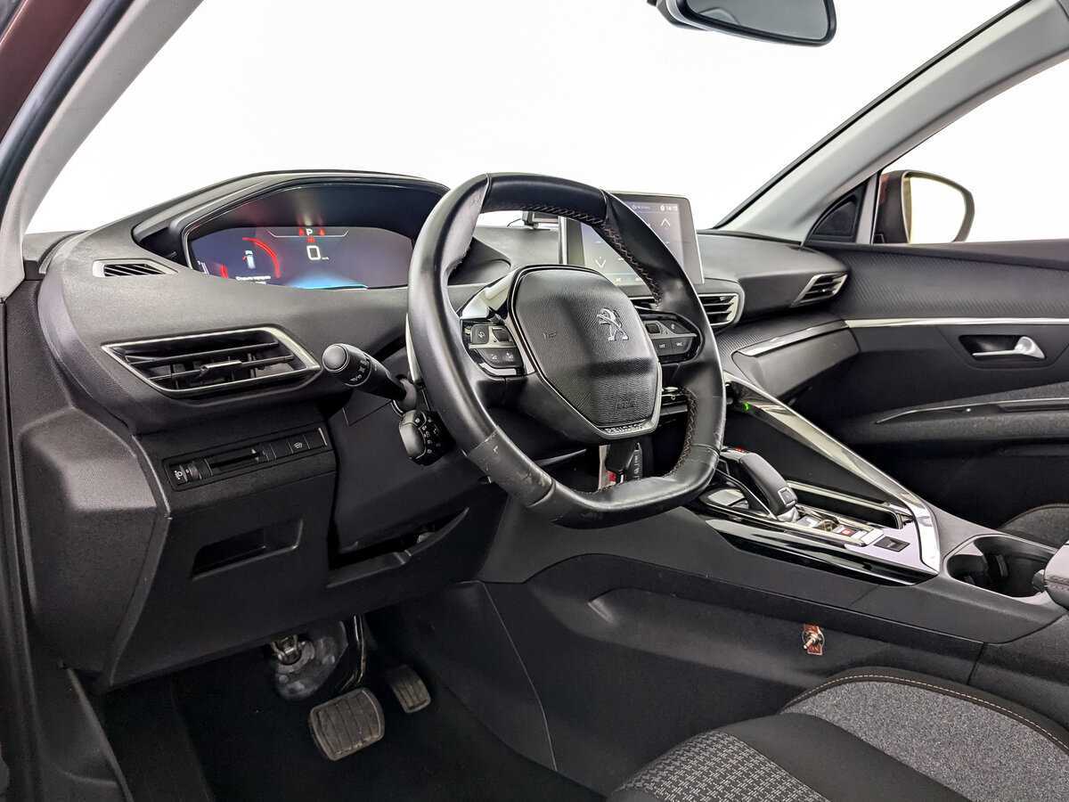 Peugeot 3008 2017 года с пробегом. Фото: #13