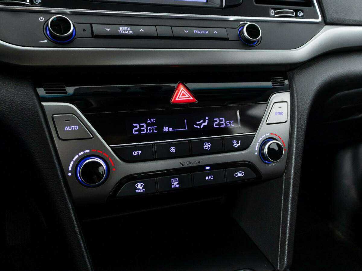 Hyundai Elantra 2016 года с пробегом. Фото: #15