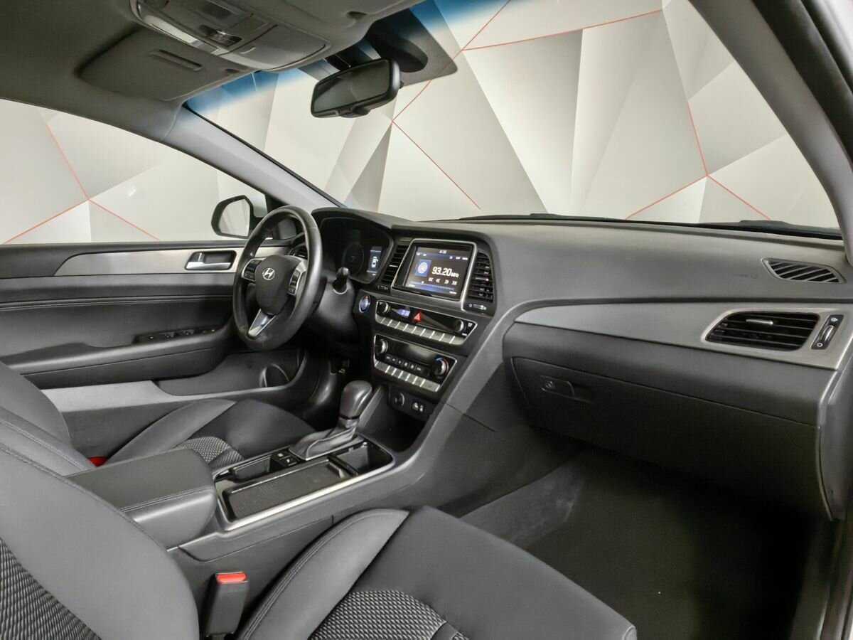 Hyundai Sonata 2018 года с пробегом. Фото: #8
