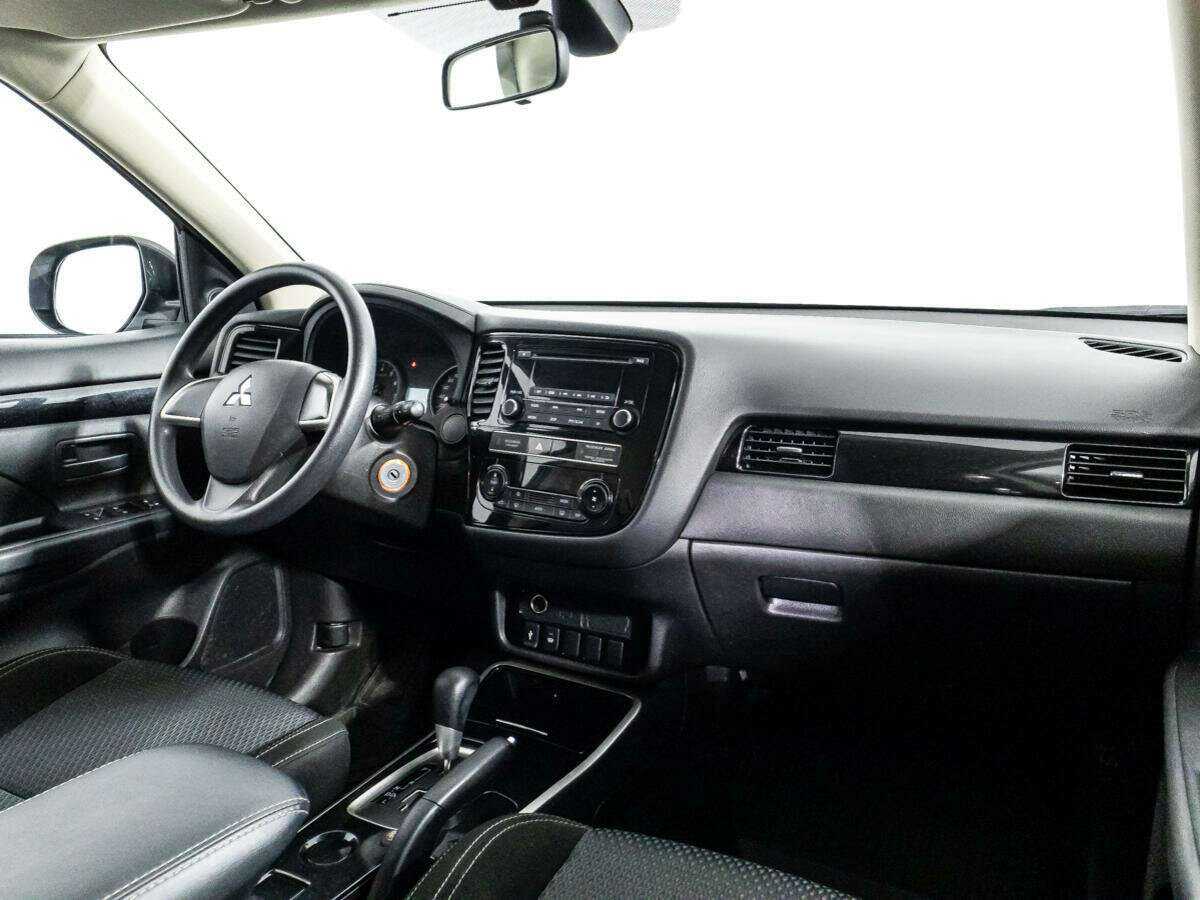 Mitsubishi Outlander 2019 года с пробегом. Фото: #8