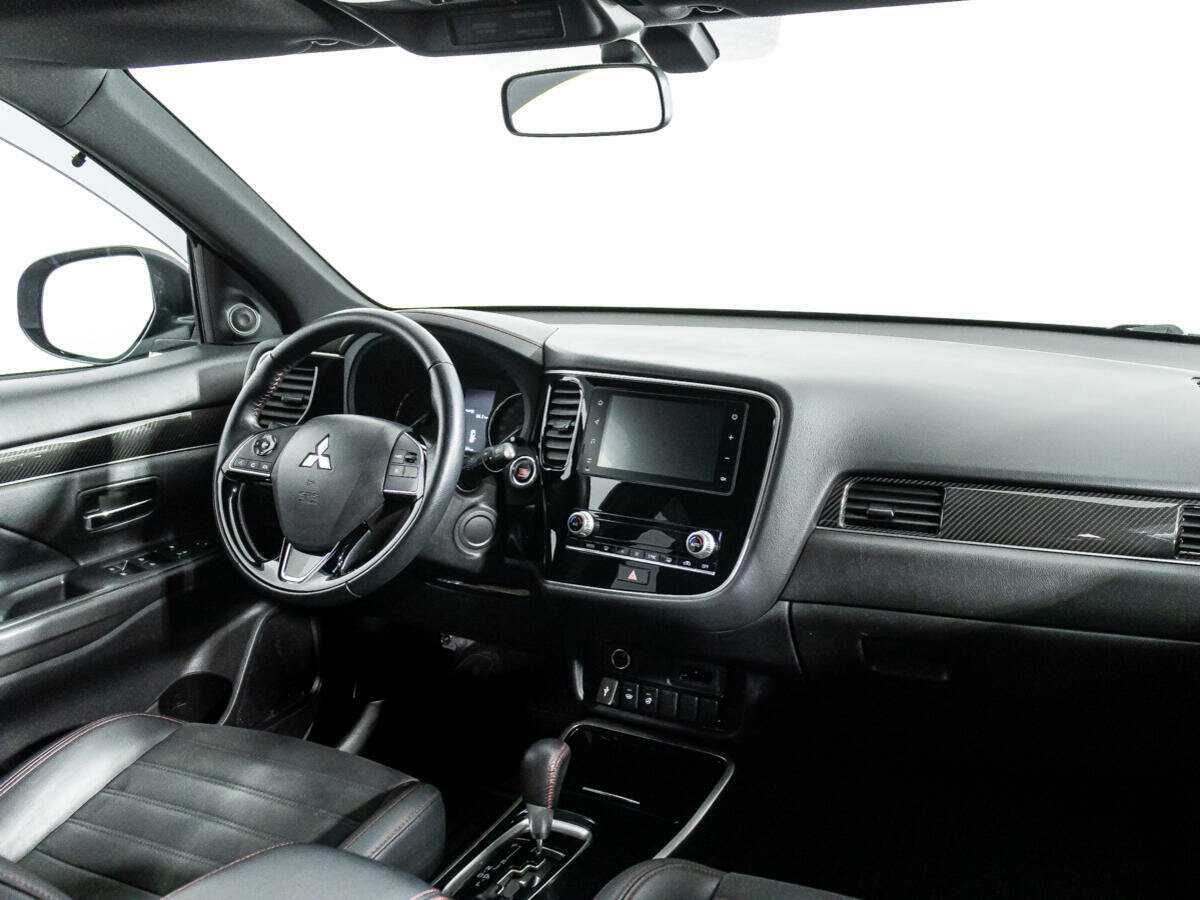 Mitsubishi Outlander 2021 года с пробегом. Фото: #8