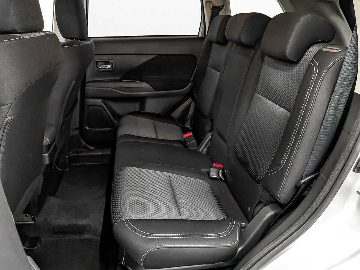 Mitsubishi Outlander 2020 года с пробегом. Фото: #17