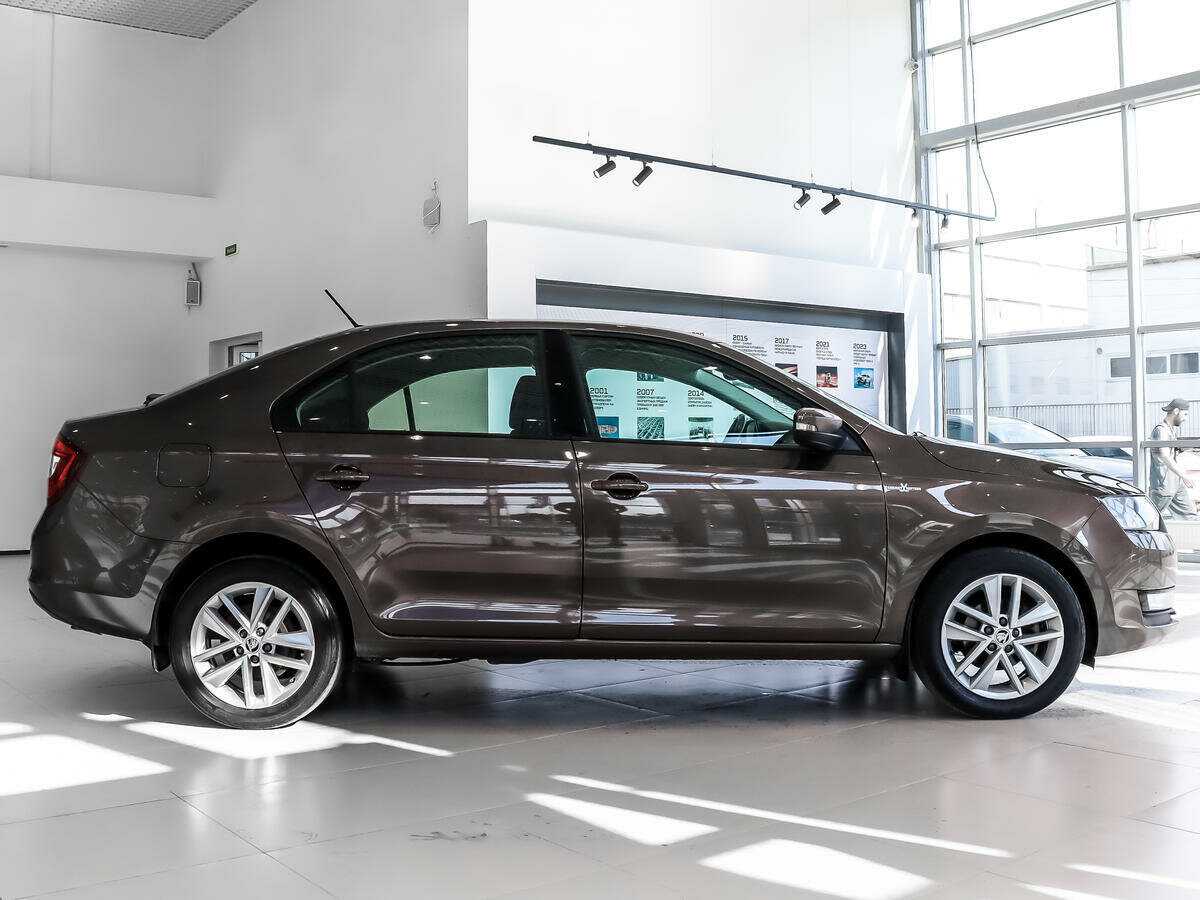 Skoda Rapid 2019 года с пробегом. Фото: #3