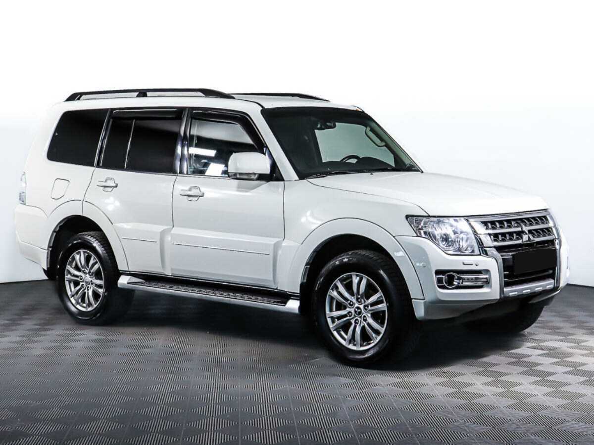 Mitsubishi Pajero 2014 года с пробегом. Фото: #0