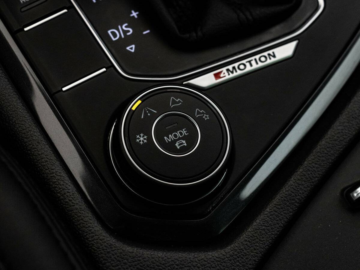 Volkswagen Tiguan 2018 года с пробегом. Фото: #11