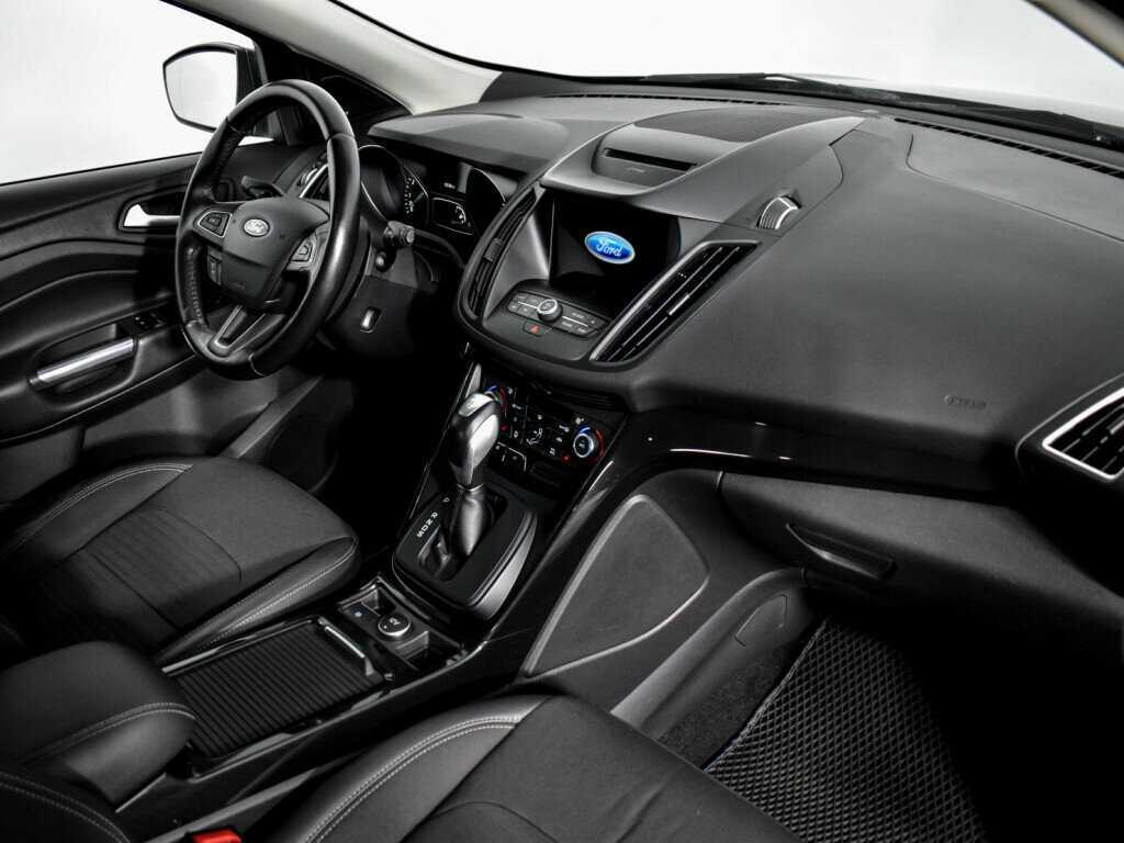 Ford Kuga 2017 года с пробегом. Фото: #12