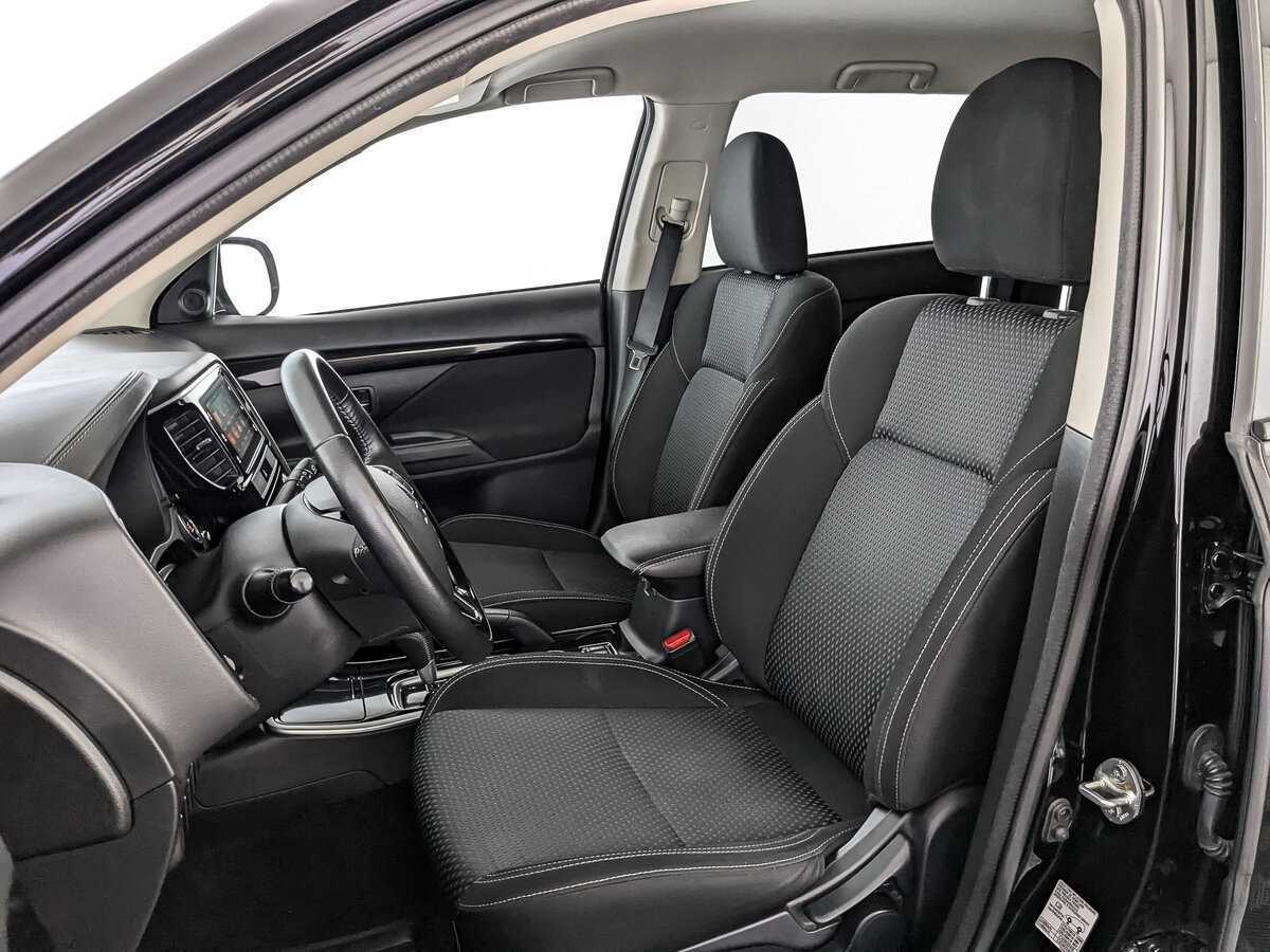Mitsubishi Outlander 2019 года с пробегом. Фото: #15