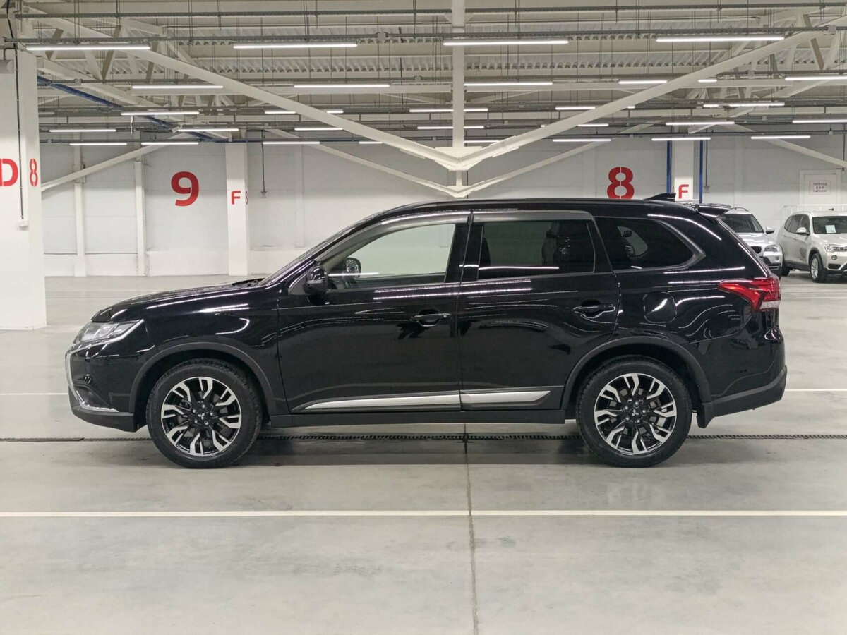 Mitsubishi Outlander 2021 года с пробегом. Фото: #7