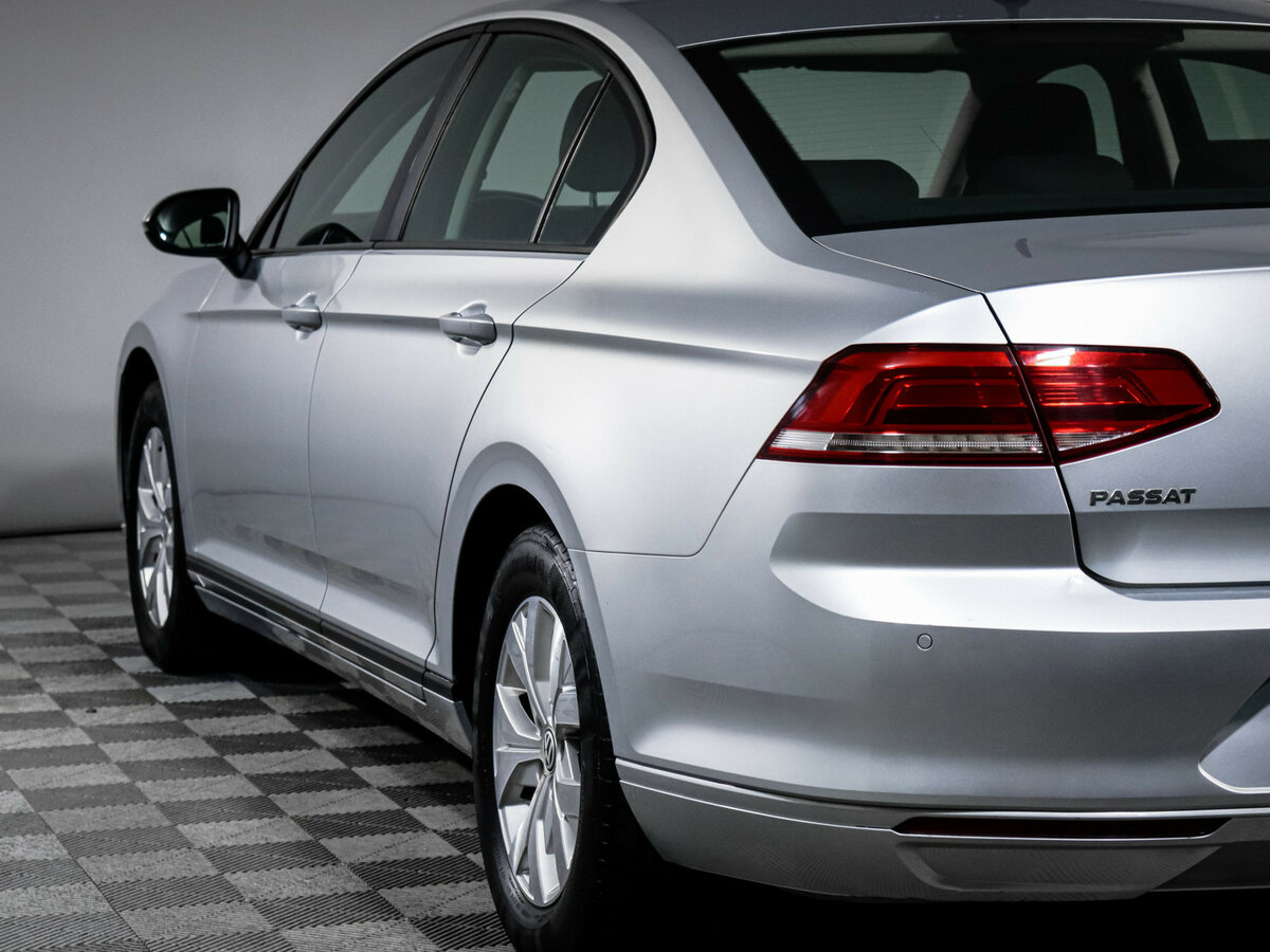 Volkswagen Passat 2017 года с пробегом. Фото: #16