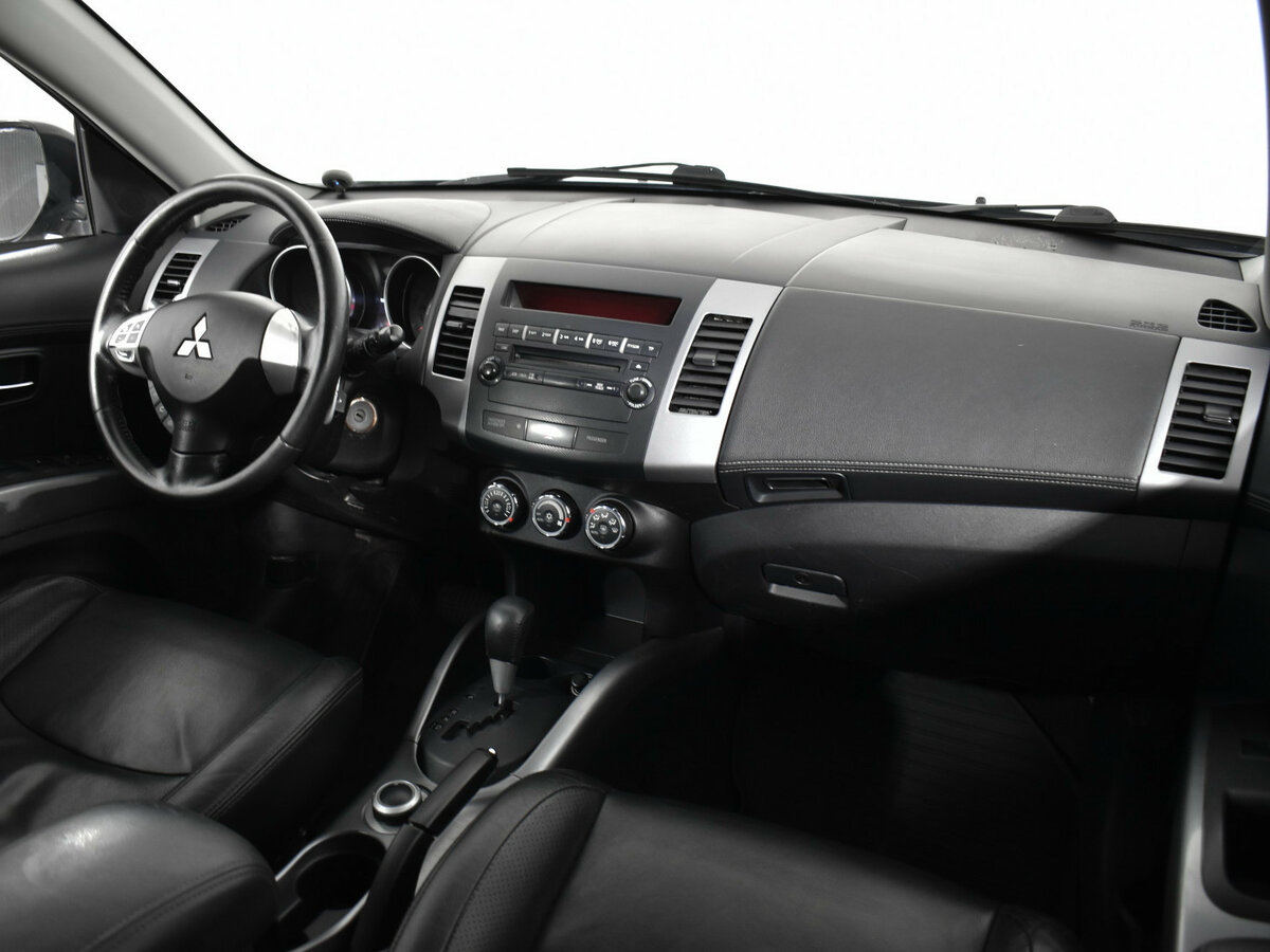 Mitsubishi Outlander 2012 года с пробегом. Фото: #7