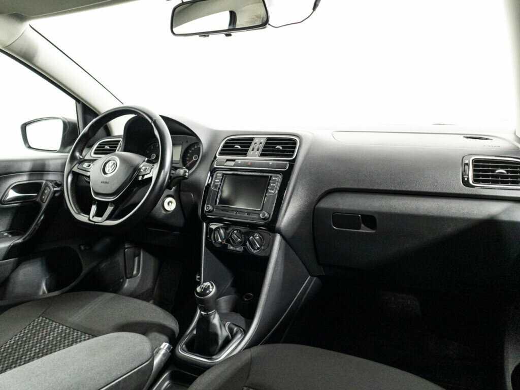 Volkswagen Polo 2015 года с пробегом. Фото: #8