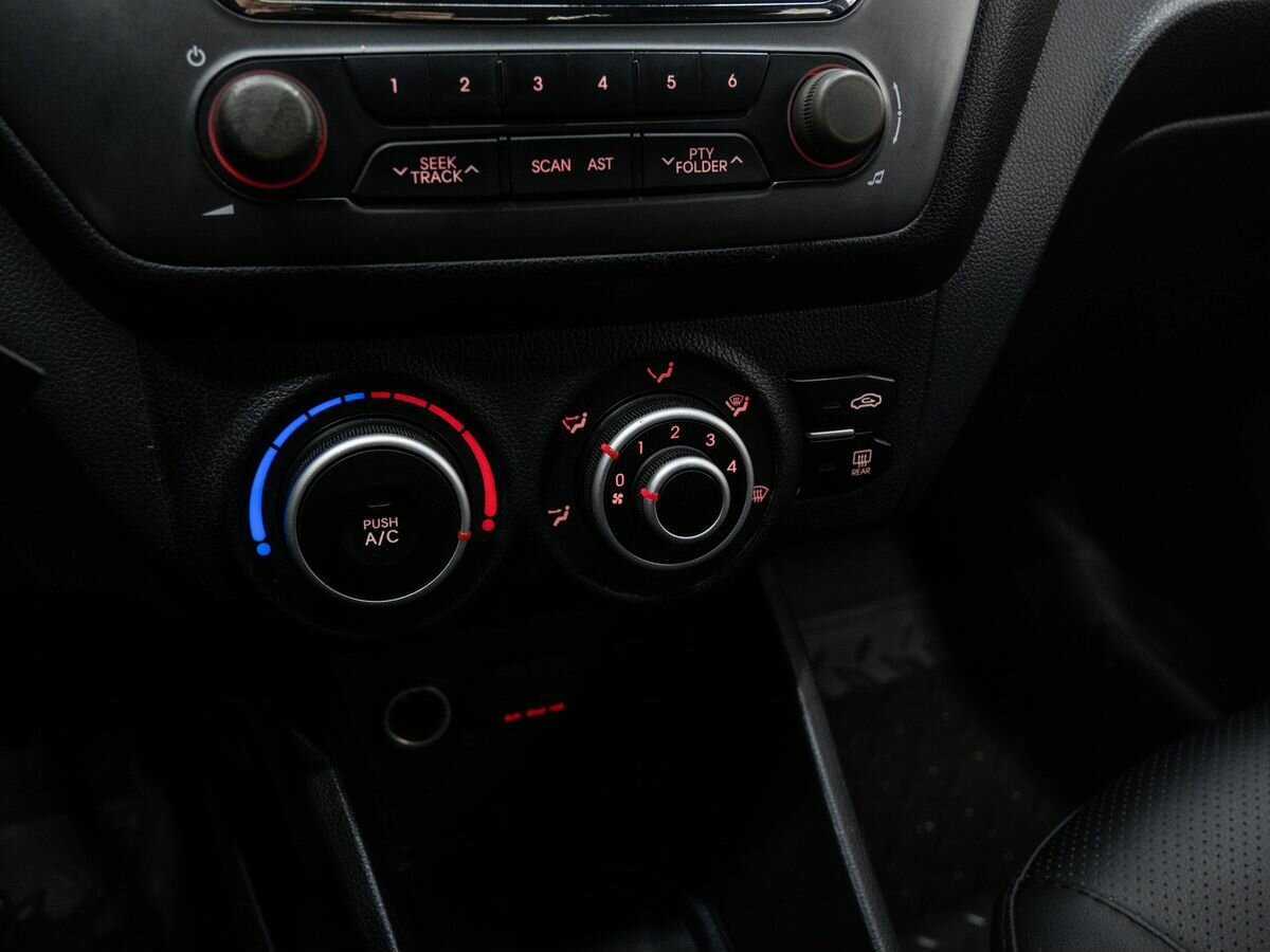 Kia Rio 2013 года с пробегом. Фото: #19