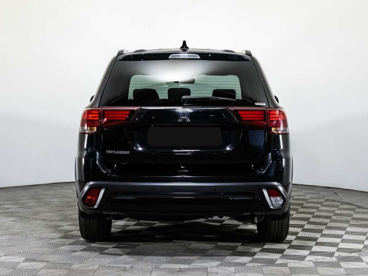 Mitsubishi Outlander 2021 года с пробегом. Фото: #5